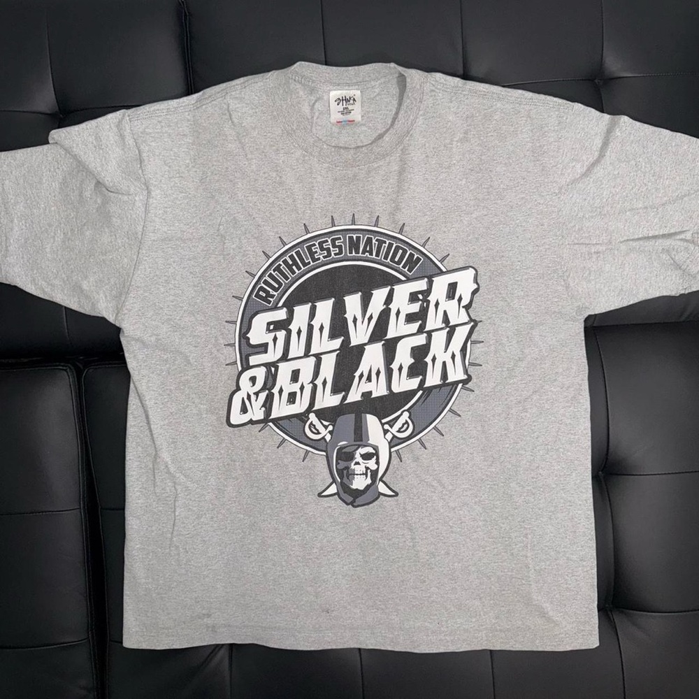 Grey Oakland Raiders Shaka Wear t-shirt
